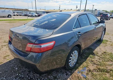 2007 Toyota Camry Ce z USA, uszkodzony, nr VIN 4T4BE46K37R007202